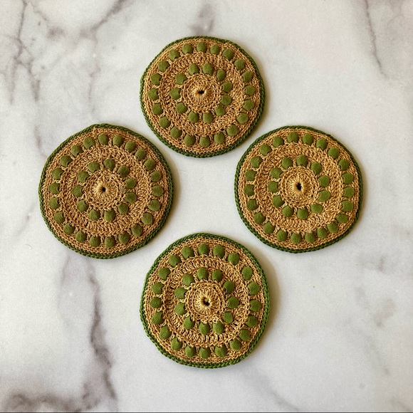 (1/2) Vintage Belgian Set 4 Crochet Knit Coasters - Picture 2 of 4